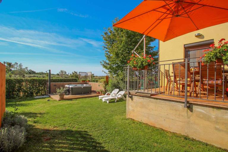 House with BBQ, garden & terrace — photo 2