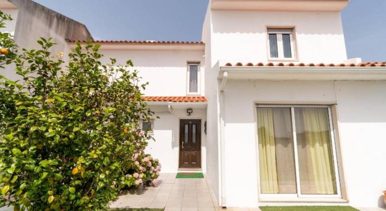 Spacious house with barbeque | Pet-friendly in Leiria
