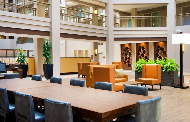 Embassy Suites by Hilton Seattle Bellevue — photo 3