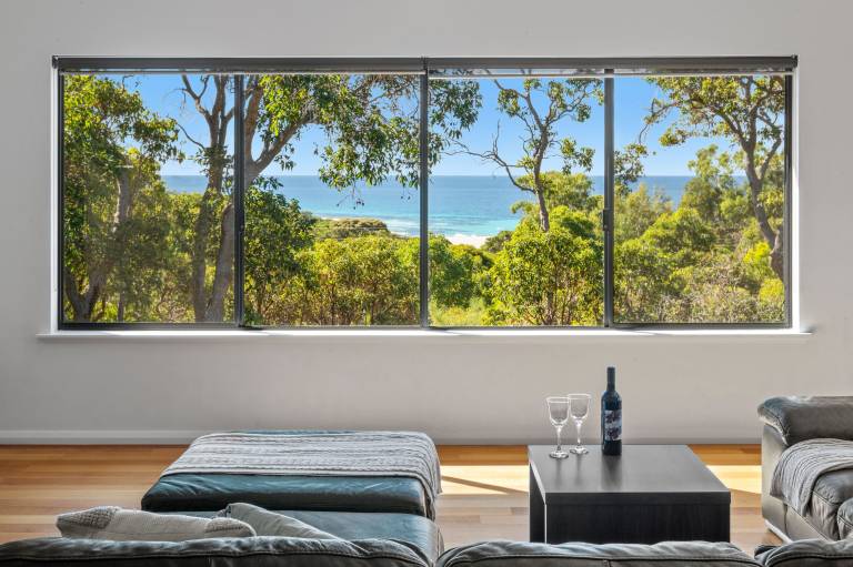 House Eagle Bay