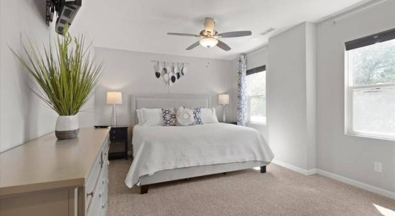 Charming vacation home | Pets are welcome — photo 2