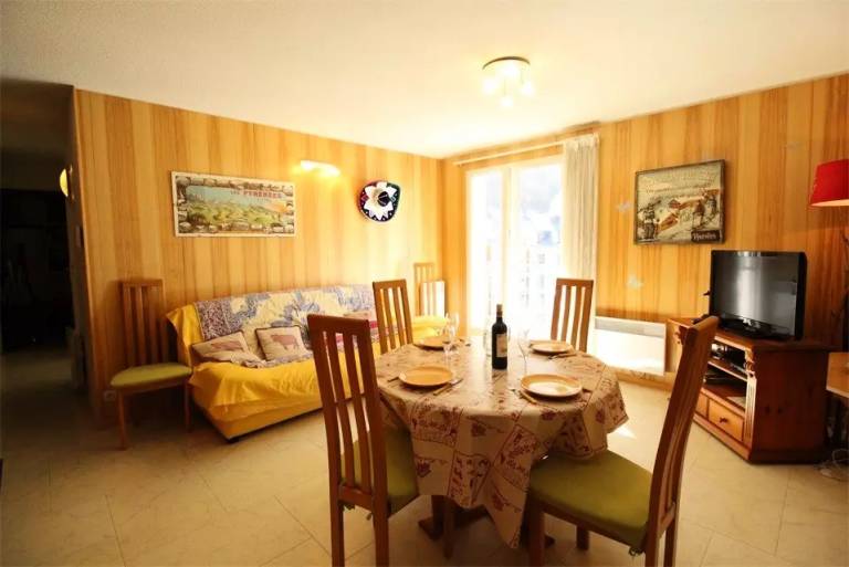 Rental apartment | Next to the ski | Pet-friendly in Bagnères-de-Luchon