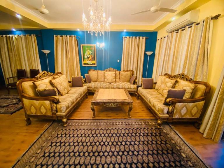 Rental apartment with 4 rooms for 10 persons — photo 2