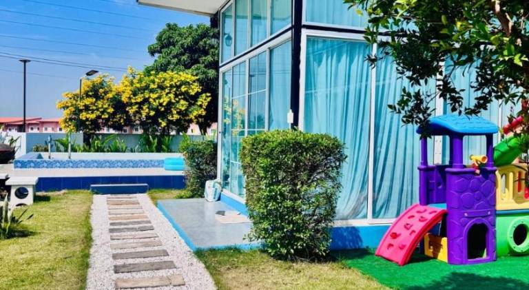 Vacation home with garden, private pool & barbecue — photo 4