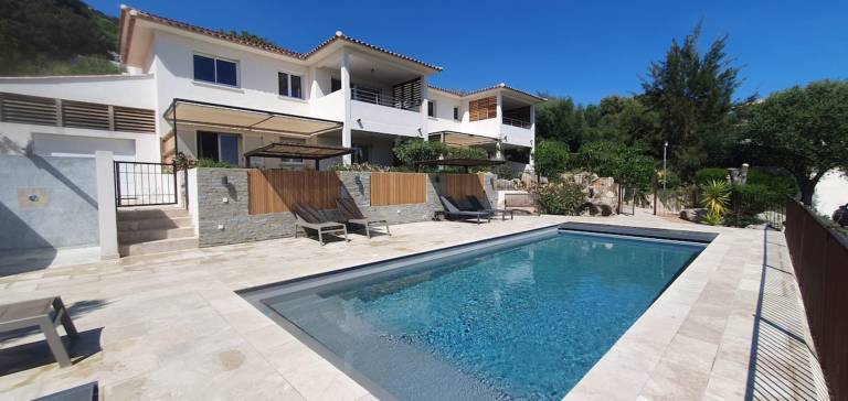 Condo with terrace, barbecue & yard | Sea view — photo 2