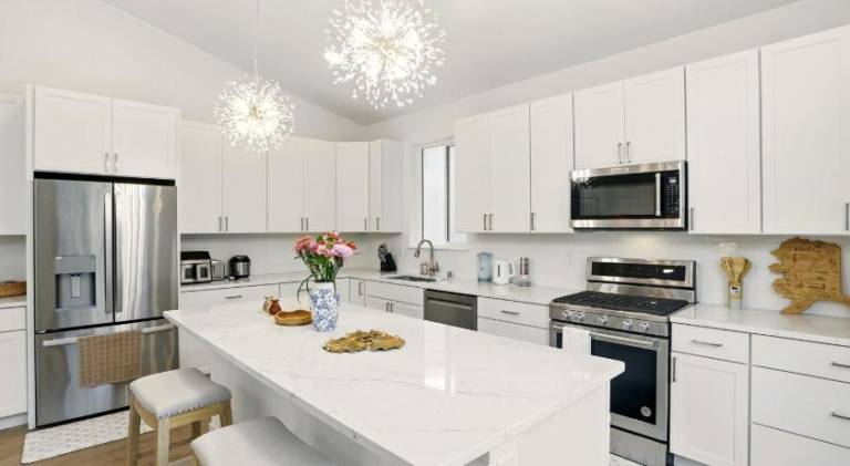 Vacation home with 1 room for 12 persons in Anchorage, AK