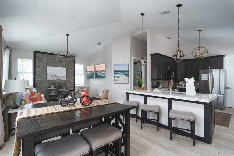 House with private pool & BBQ — photo 4