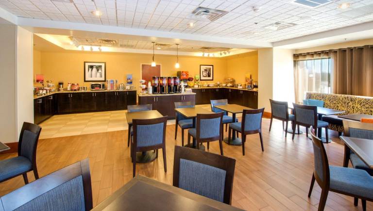 Hampton Inn Gaffney — photo 4