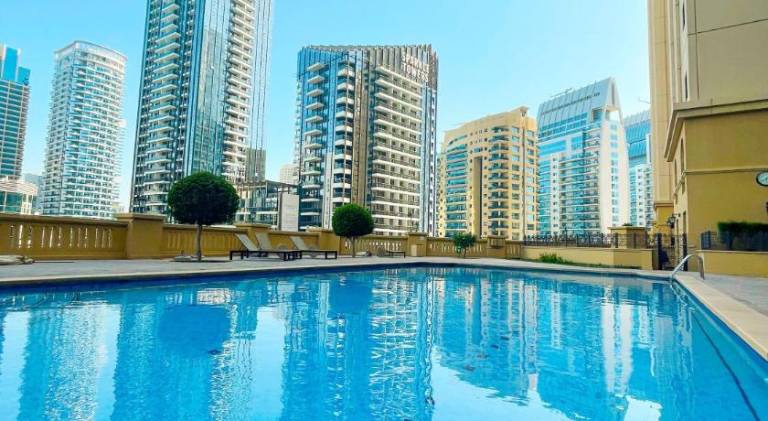 Ample rental apartment with terrace, pool & yard | Next to the beach | Good for workation | Pets are welcome — photo 5