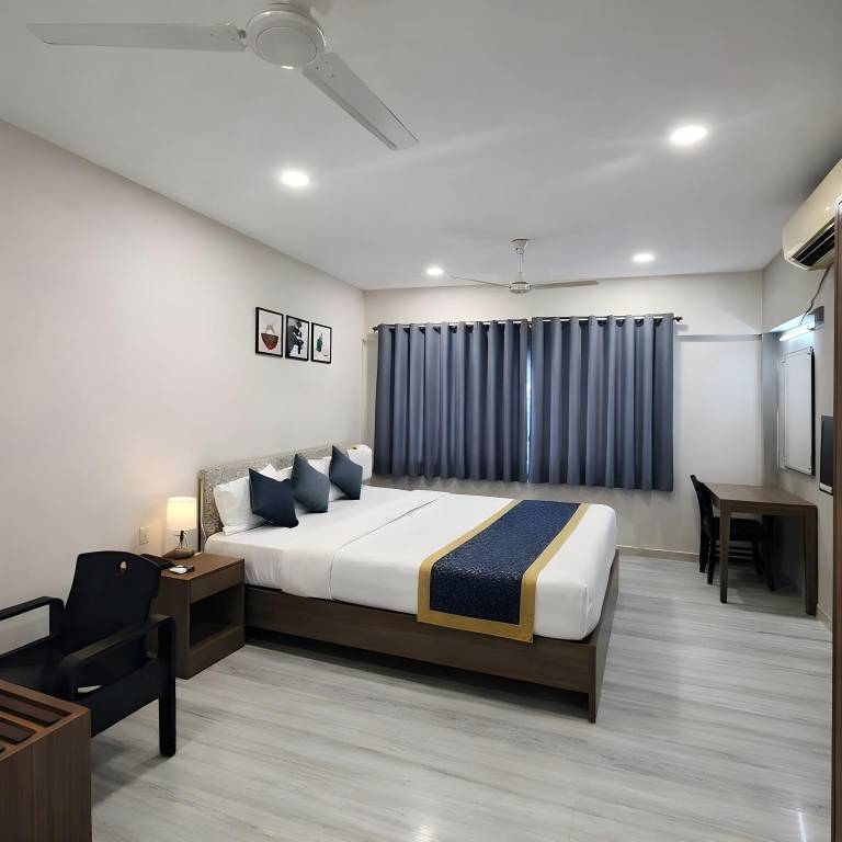 Hotel Luxe Villa in Nagpur