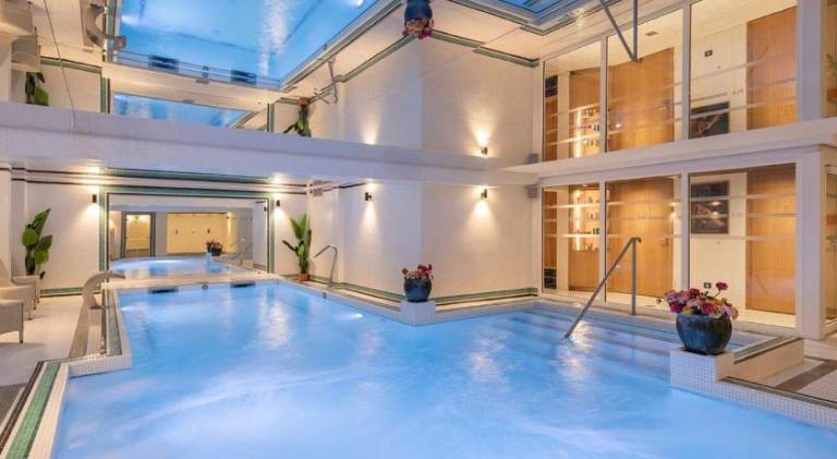 Grand Tonic Hotel & SPA NUXE in Biarritz