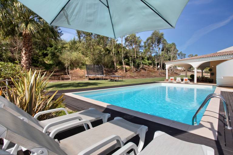 Villa with private pool, garden & patio | Garden view — photo 2