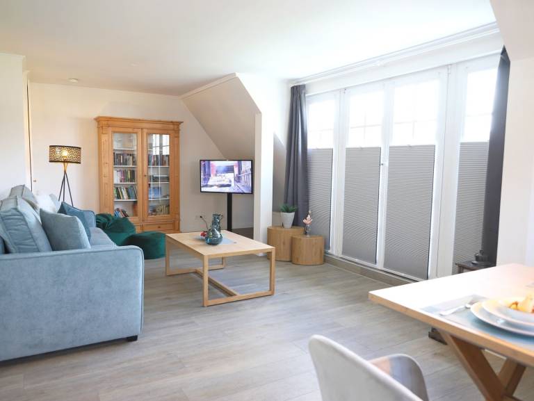 Großzügige 2-Zimmer-Ferienwohnung in Westerland mit Balkon und Parkplatz — photo 3