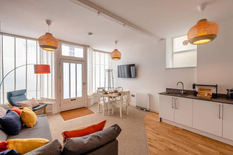 Apartment with 2 rooms for 4 persons — photo 2