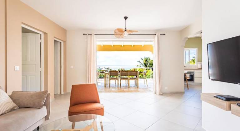 Kaz Bel Horizon, vue mer panoramique et piscine privee au Gosier — photo 2