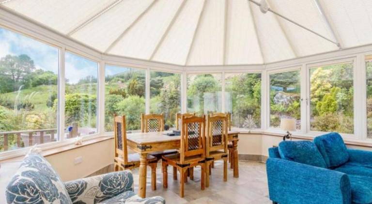 3 Bedroom luxury home, hot tub, stunning views of Killin, sitting on the River Dochart — photo 3