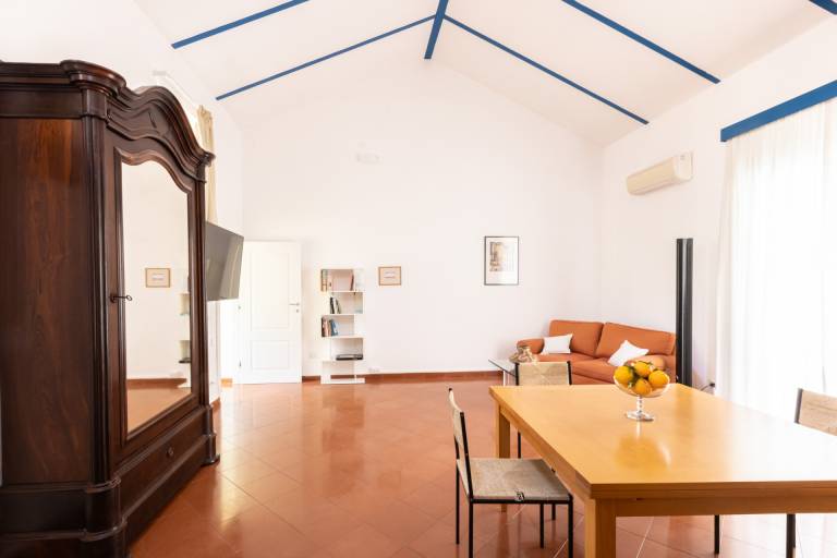 Holiday apartment with terrace — photo 3