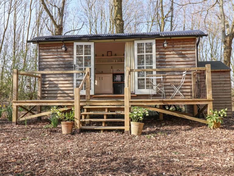 Woodlands Retreat Shepherd s Hut