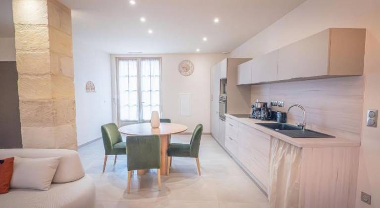 Lovely serviced apartment with garden, patio & sauna | Pets allowed — photo 5