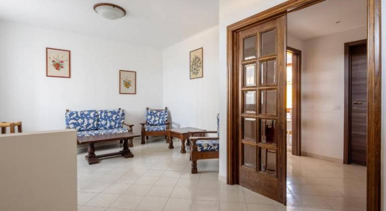 Holiday apartment with terrace — photo 5