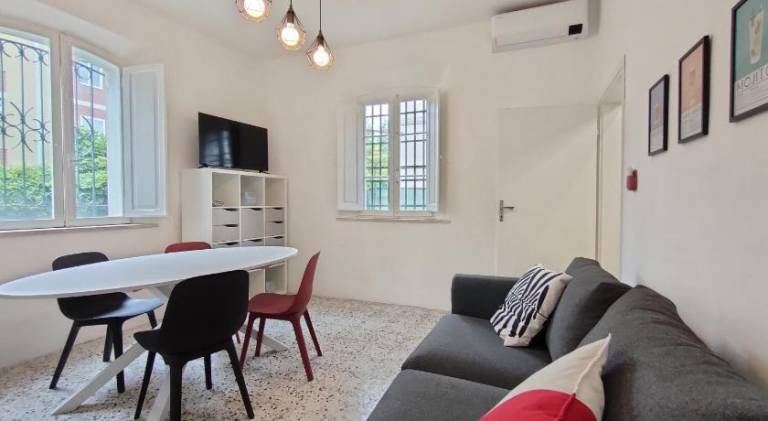 Holiday apartment with yard & grill — photo 2