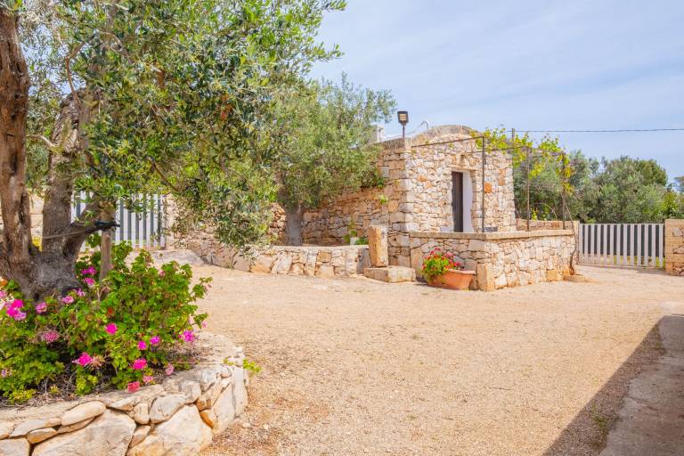 Fully equipped villa with private pool, yard & barbeque | Panoramic view | Pets allowed — photo 5