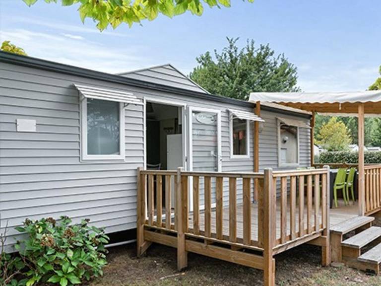 Child-friendly lovely mobile home with heated pool & patio | Beach nearby | Pets are welcome — photo 5