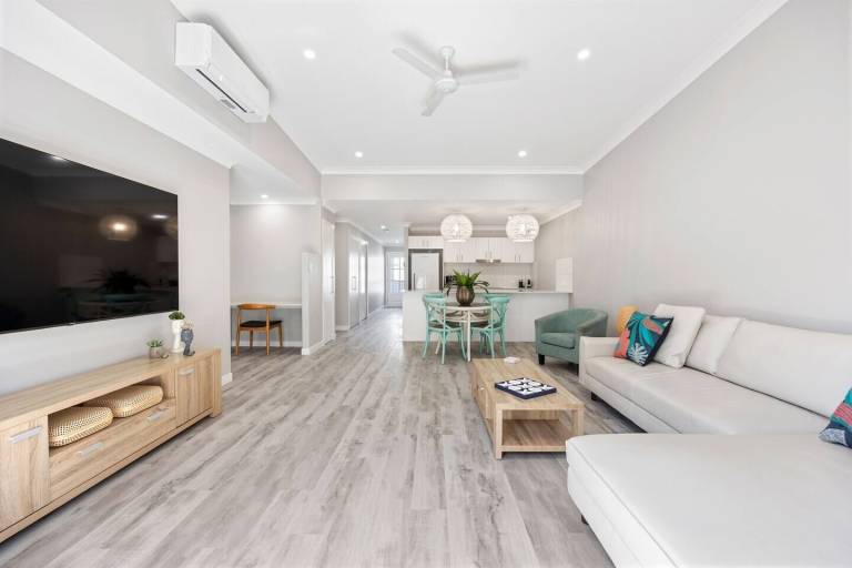 Apartment  Urangan