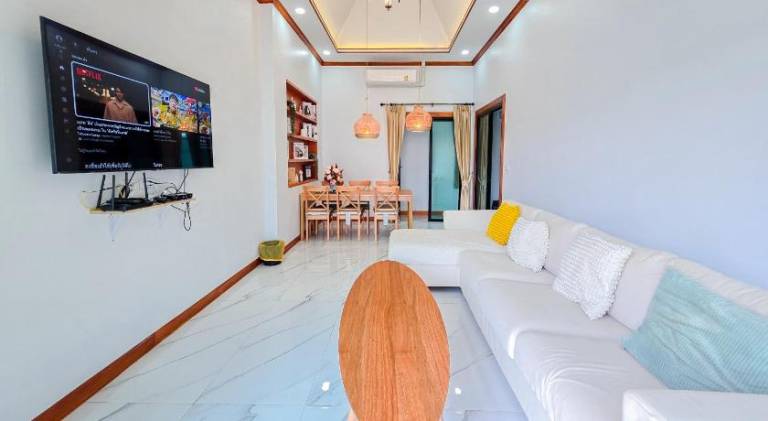 Charming villa with pool & hot tub | Dogs allowed — photo 2