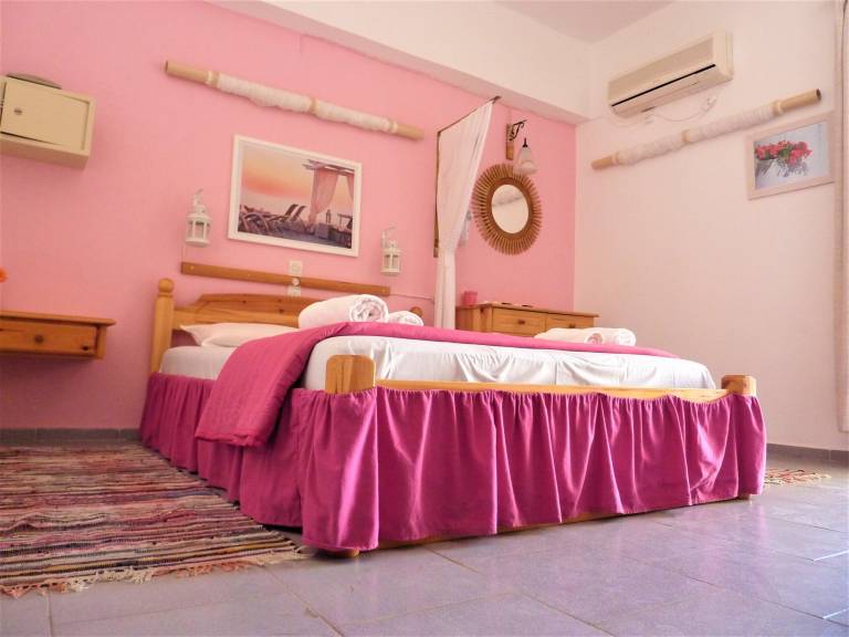 Apartment Karfas