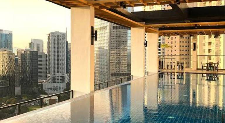 Serviced apartment with pool — photo 3