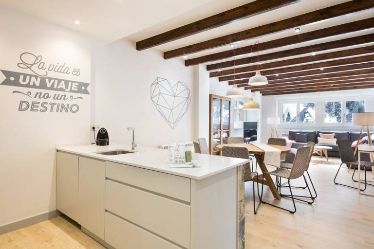 Child-friendly nice holiday apartment with terrace & yard | Mountain view | Next to the ski | Pets allowed — photo 2