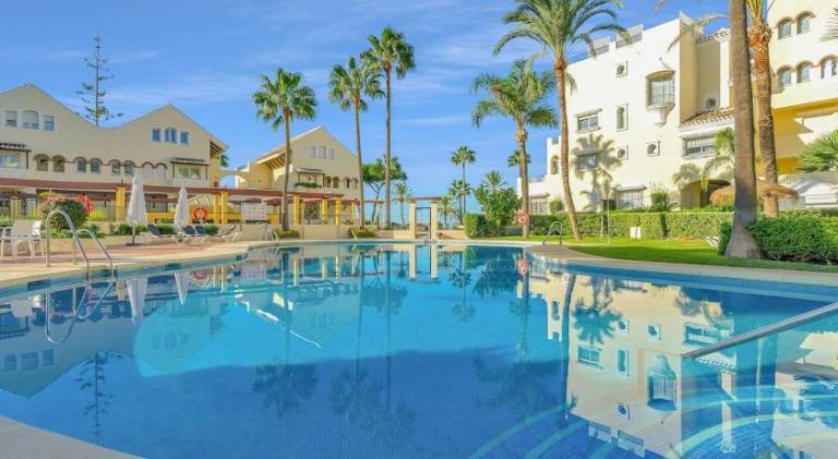 Lovely apartment with pool | Beach nearby | Pets are welcome in Marbella