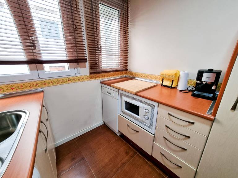 Apartment | Next to Cathedral-Basilica of Our Lady of the Pillar | Suitable for remote work | Pets are welcome — photo 4