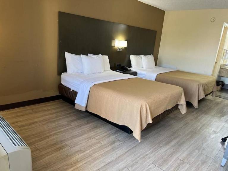 Rodeway Inn Walterboro — photo 4