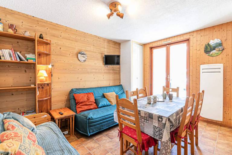 Lovely holiday apartment with terrace | Close to the ski | Pets allowed — photo 2