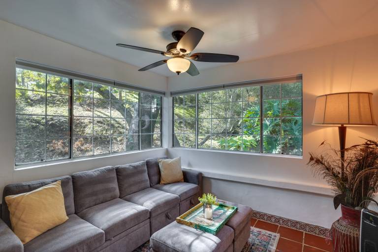 Creative SoCal Escape! Trabuco Canyon Casita — photo 2