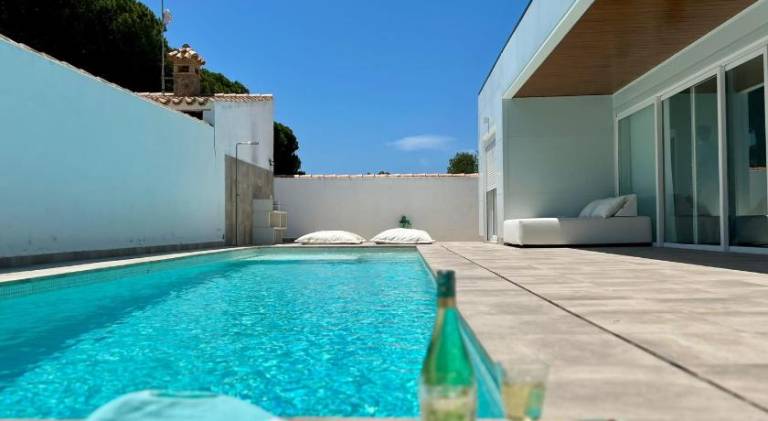 Vacation home with pool in Chiclana de la Frontera
