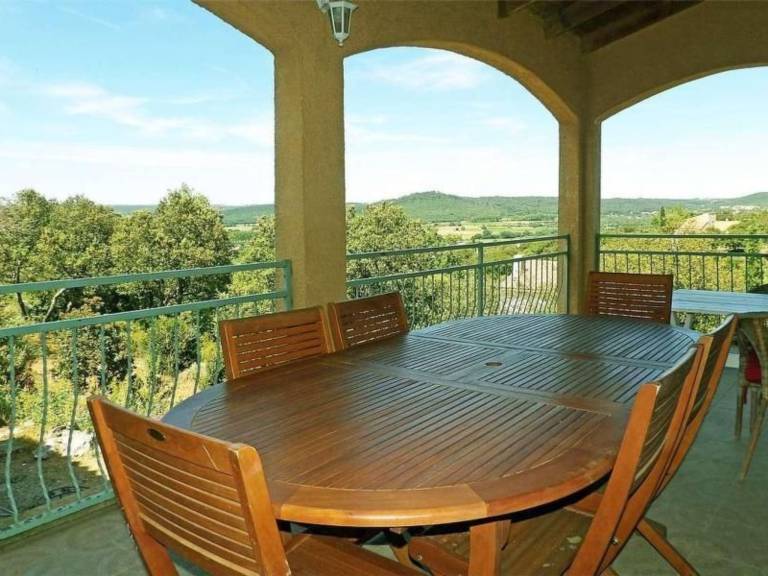 Pleasant vacation home with yard, patio & private pool | Nature view | Pets allowed — photo 2