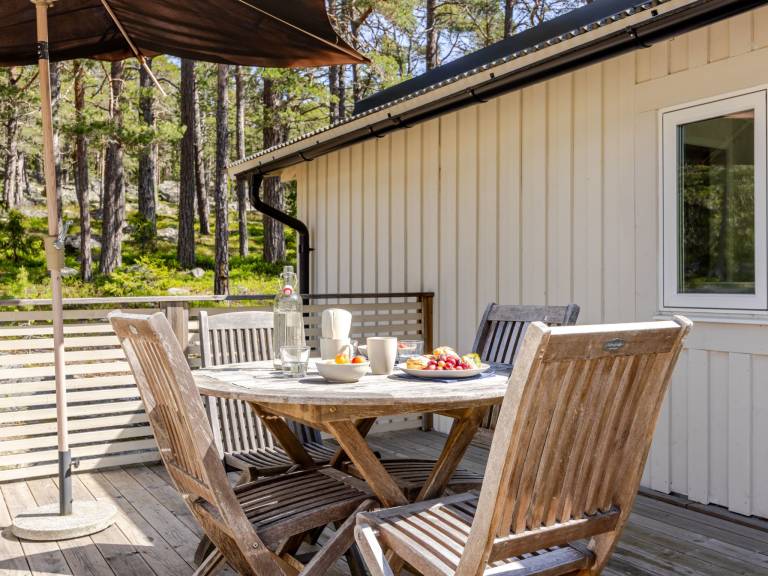 Vacation home with barbeque, pool & terrace — photo 5