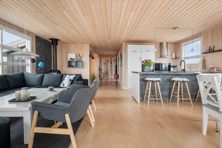 Fully equipped spacious vacation home with barbecue | Dogs allowed — photo 2