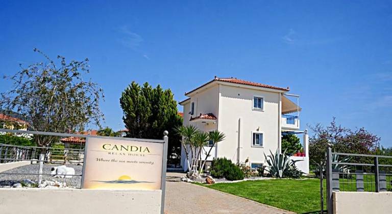 Rental apartment with terrace, garden & grill in Nafplio