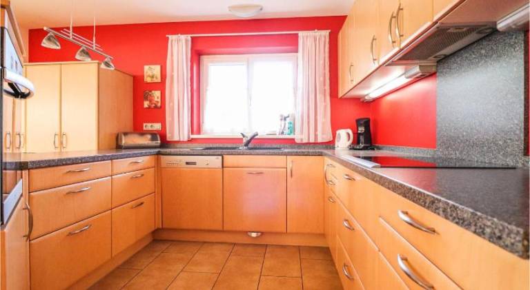 Holiday apartment with 2 rooms for 5 persons — photo 4