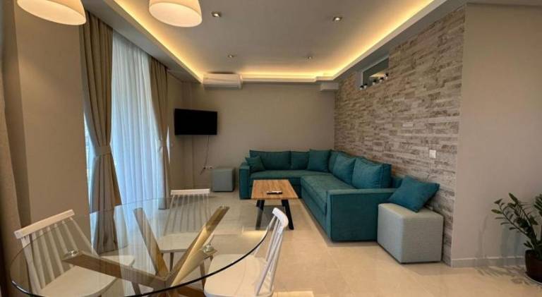 Apartment with terrace, pool & garden — photo 4