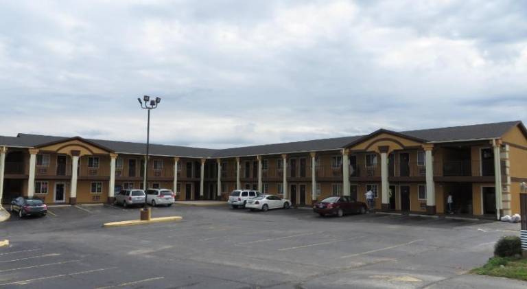 Economy Inn & Suites Joplin in Joplin, MO