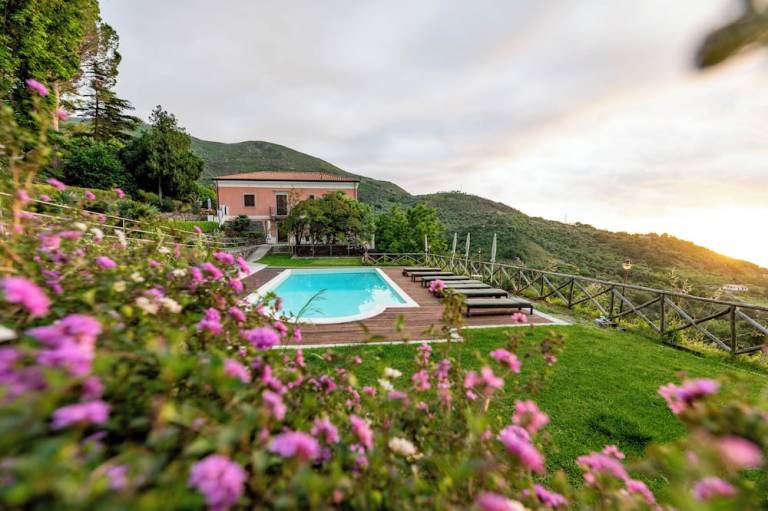 Casa Capri Leone