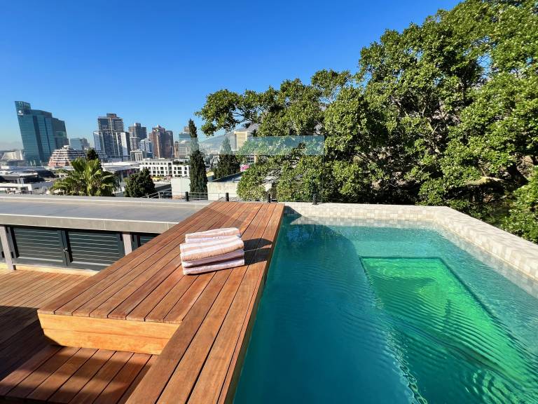 Rooftop Townhouse with private pool