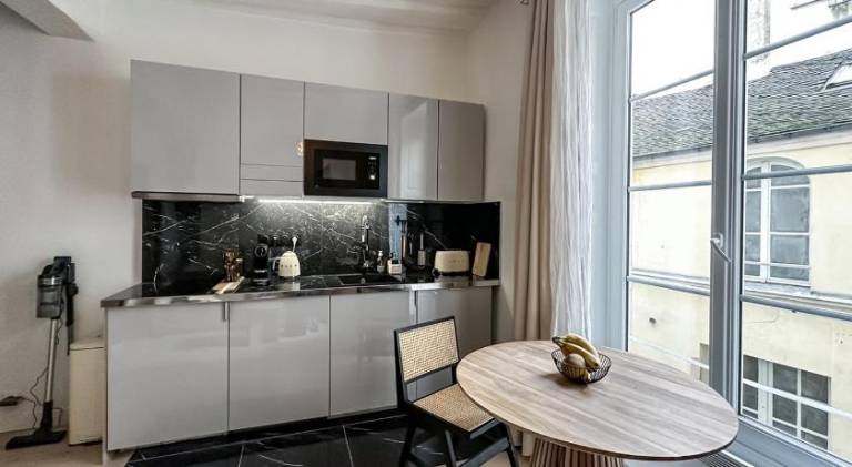 Charming rental apartment | Close to Louvre | Suitable for remote work | Dogs allowed — photo 4