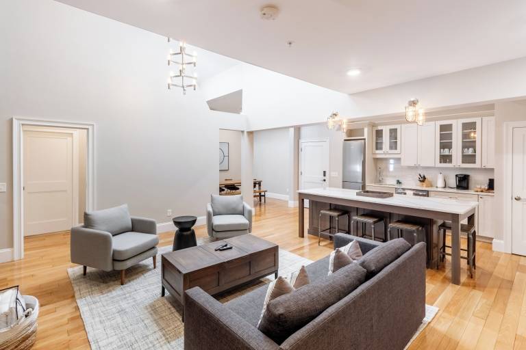 Condo Newport