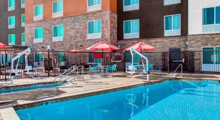 TownePlace Suites by Marriott Bakersfield West — photo 3